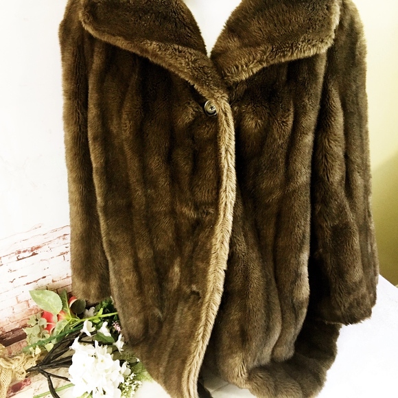 GINO ROSSI Tissavel Faux Fur Coat - Picture 7 of 7